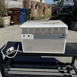 Danby Window AC Air conditioner 