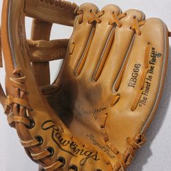 Vintage Rawlings Tony Gwynn RBG66 Baseball Glove Catch RHT right hand throw 