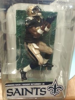 REGGIE BUSH #25 SAINTS TOY ACTION FIGURE