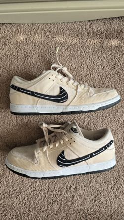 Nike SB Dunk Low albino and preto SZ 10.5