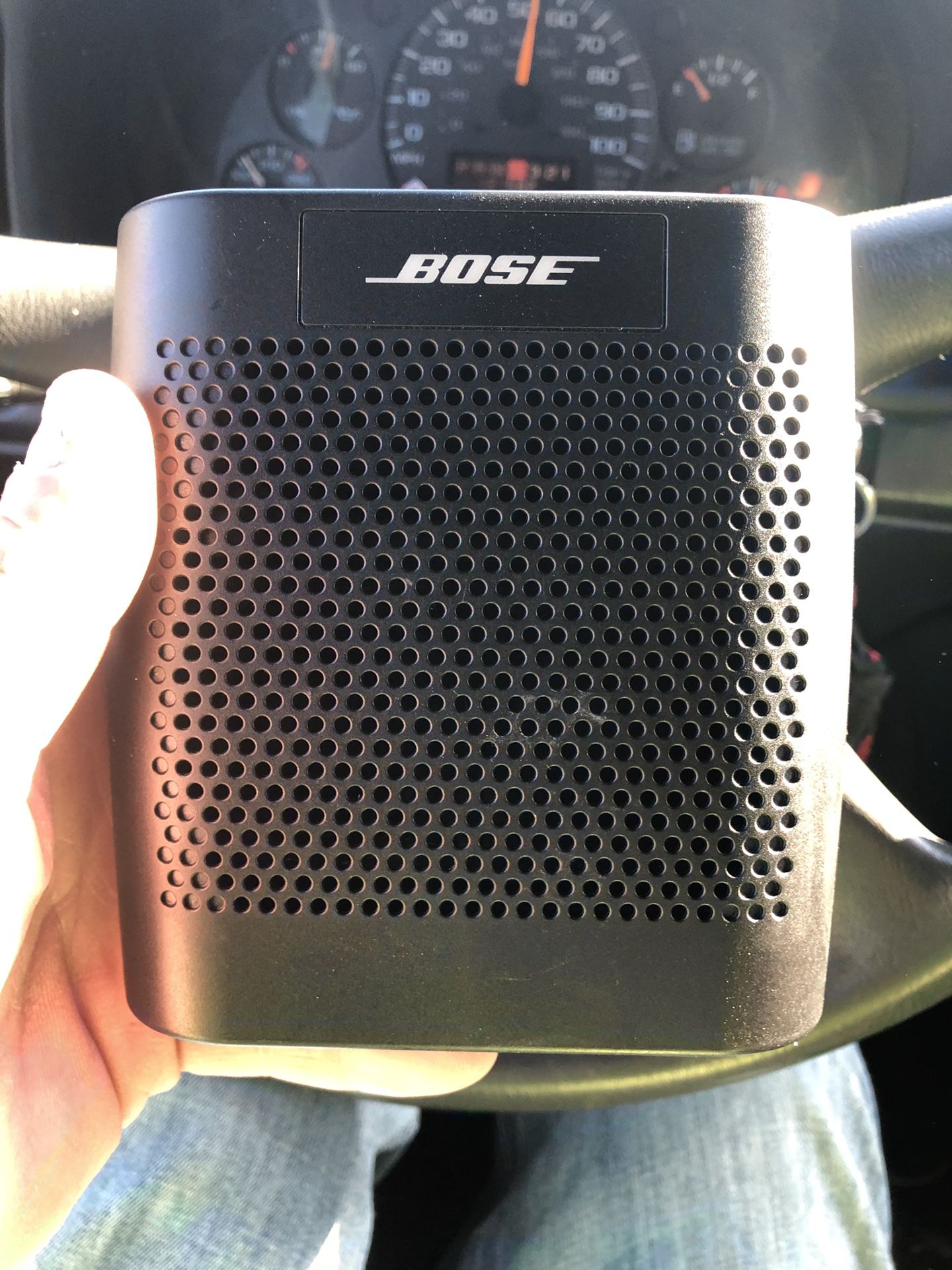 Bose Bluetooth speaker! This thing is amazing