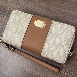 Michael Kors Wallet Clutch