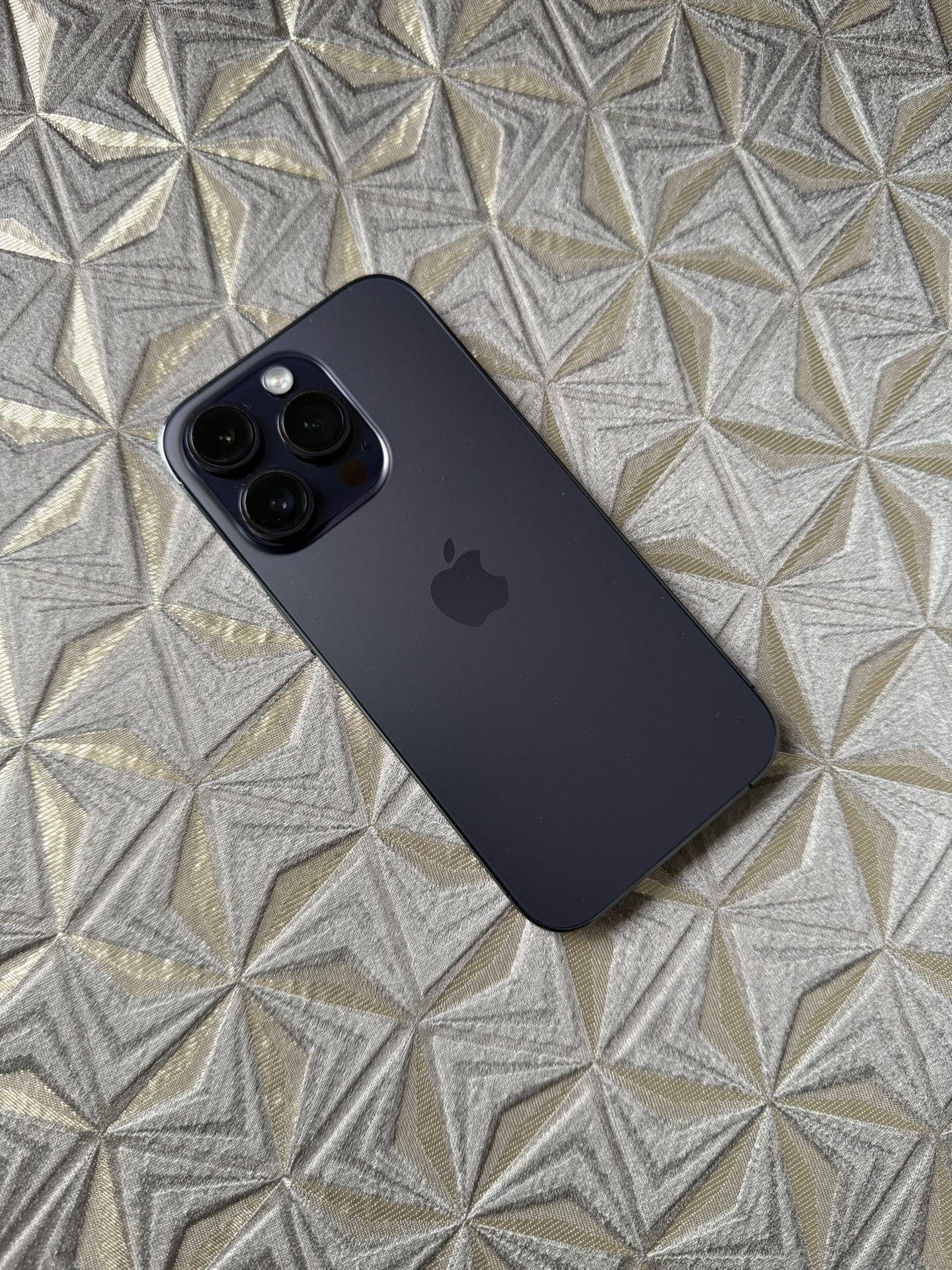 iPhone 14 Pro 256GB Unlocked - Like New