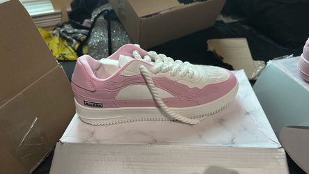 Mens shoe