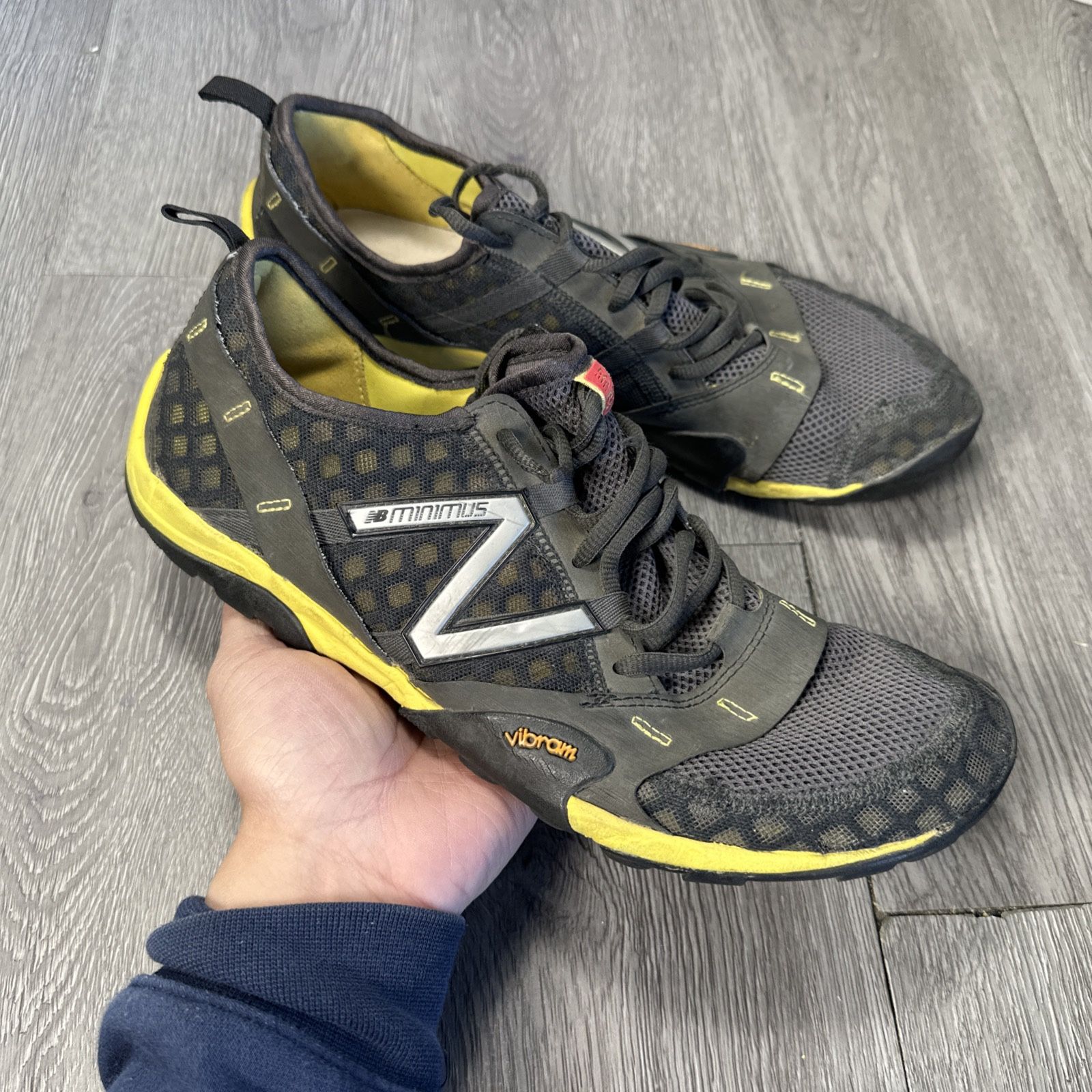 New Balance Minimus Minimalist Trail Shoe Vibram MT10GY Men 10 D Outdoor Climbin