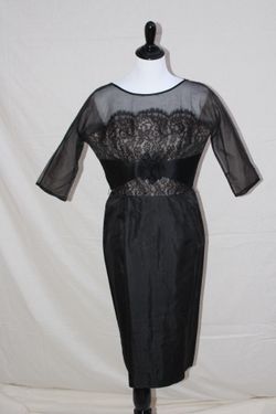 Vintage Gorgeous Women’s 1950s Vintage Black Silk Organza dress w/ net and lace details