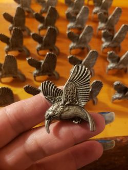 Oak Hollow Hummingbird drawer pulls 29 total plus 1 Carpe Diem hummingbird pull handle