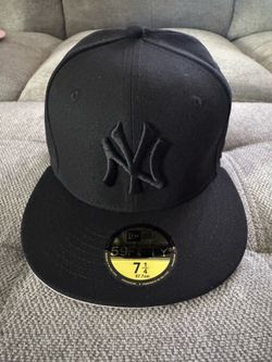 New era hat  7 1/4