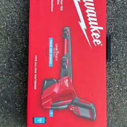 Milwaukee 2580-21 M12 Pipeline Locator Kit