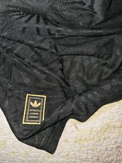 camisa negra con oro de méxico