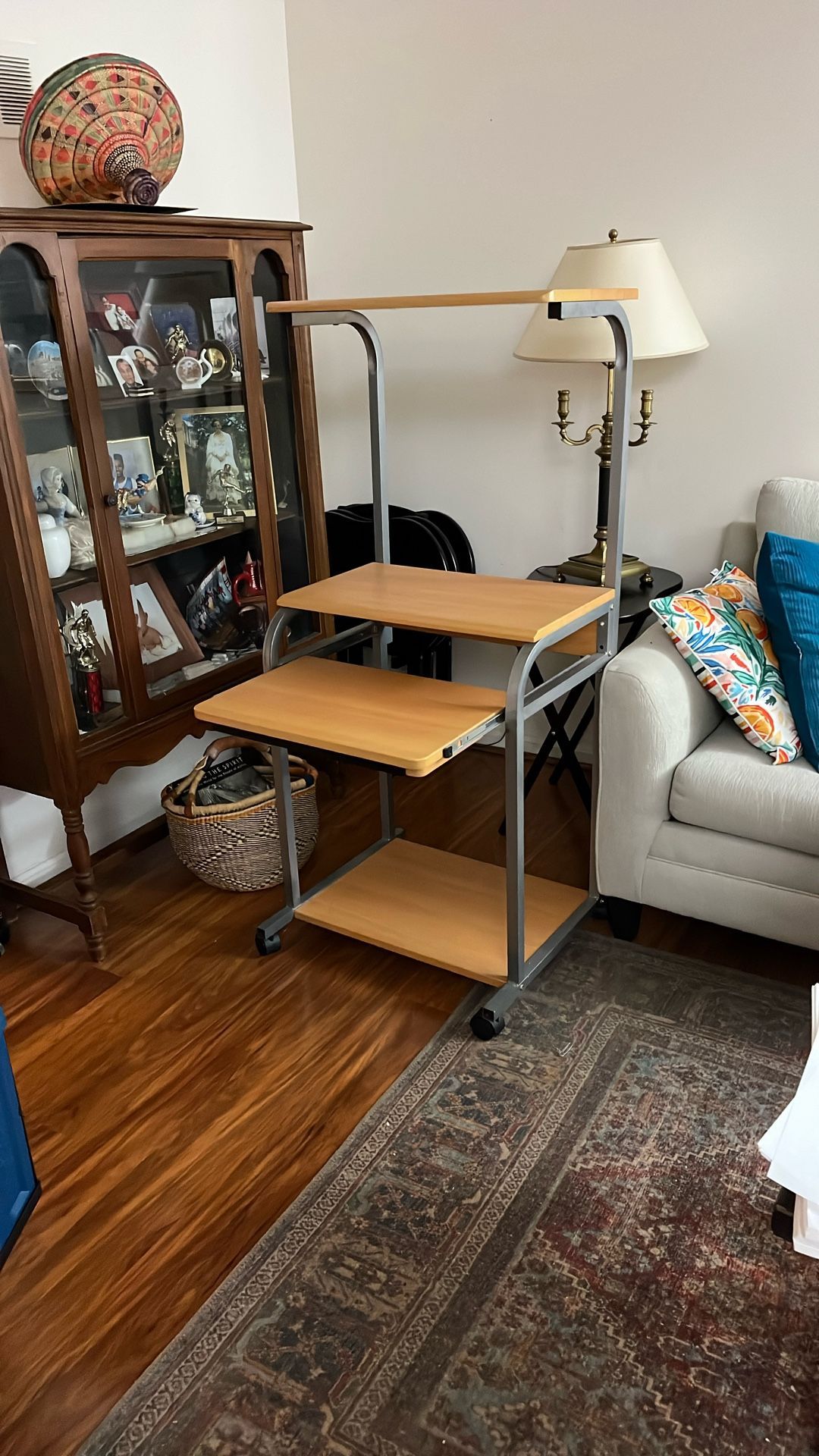 Small Wood Computer Desk With  Hutch