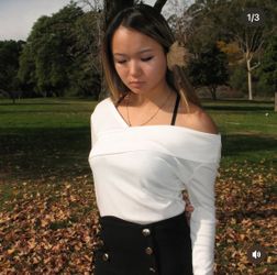 Off Shoulder long sleeve