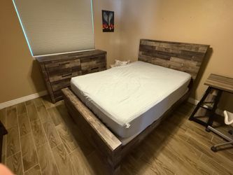 Full size bed headboard, footboard, dresser and desk