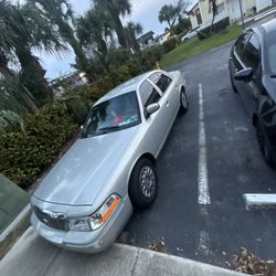 2003 Grand Marquis 