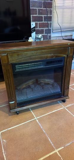 Electrical Fireplace Heater With Wooden Mantel