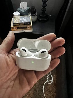 AirPods