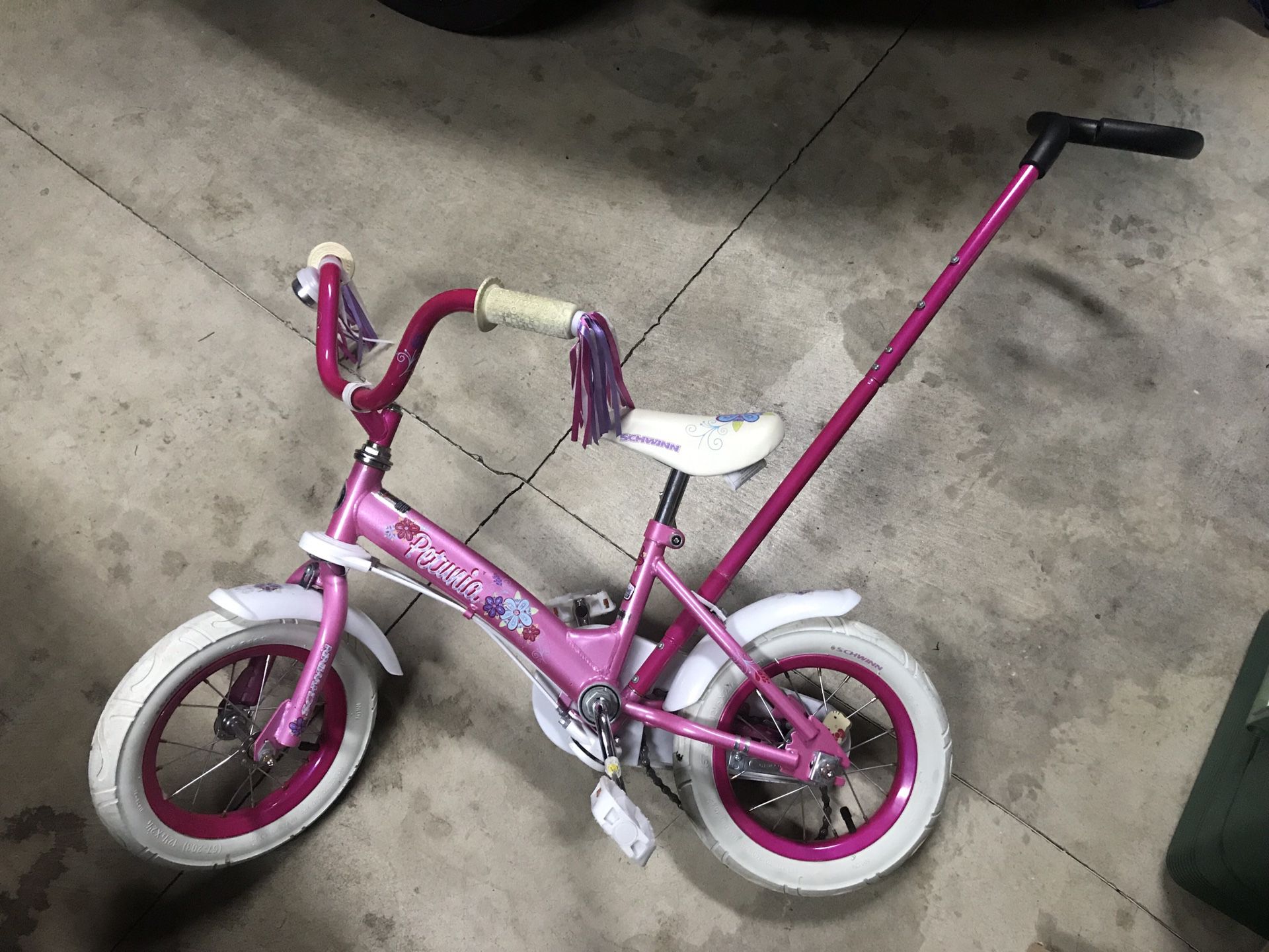 Little girl’s bike - ages 4-6