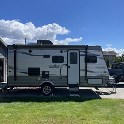 2020 Coachmen Catalina Summit 172BHS