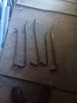 5 different style crow bars