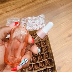 (30) 2oz pink tinted with rose gold dropper.