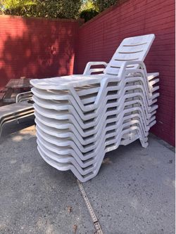Pool Lounge chairs