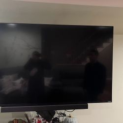 VIZIO 65 Inch TV On Wall mount No Legs. Model M658-G1 