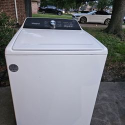 2023 Whirlpool Washer Electric Clean!!