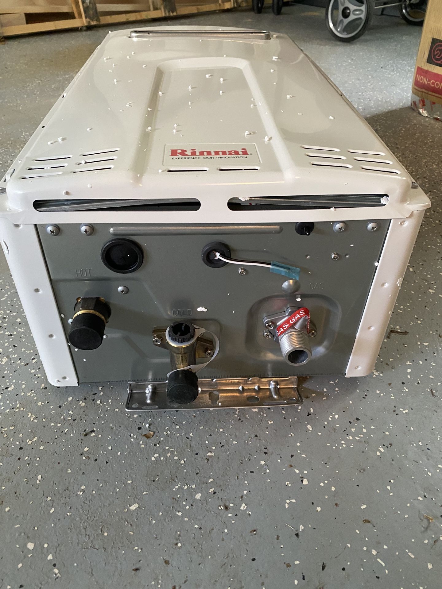 Open box” Rinnai Tankless Water Heater - Natural Gas - V94e-N 199,000 BTU  for Sale in Brentwood, PA - OfferUp