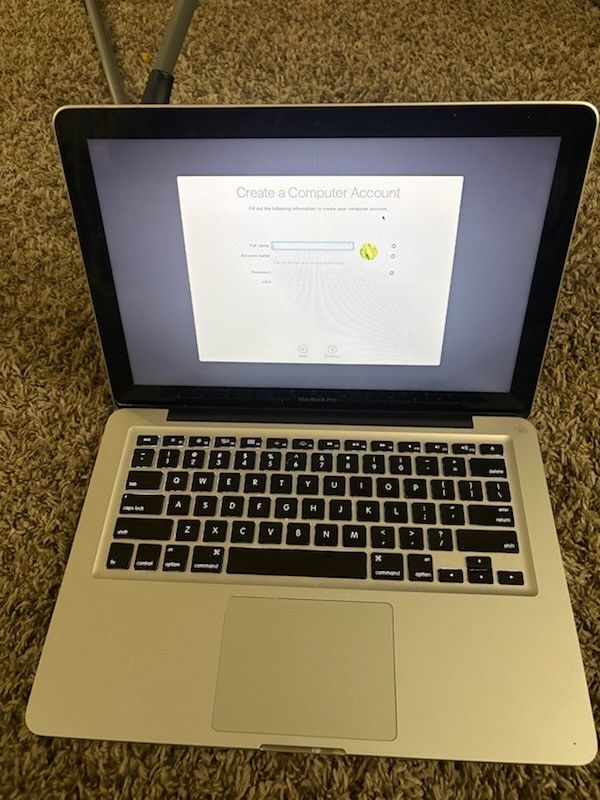 Apple MacBook Pro MD101LL/A 2012