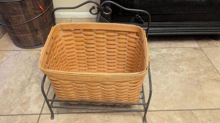 Longabergerr iron rod and basket