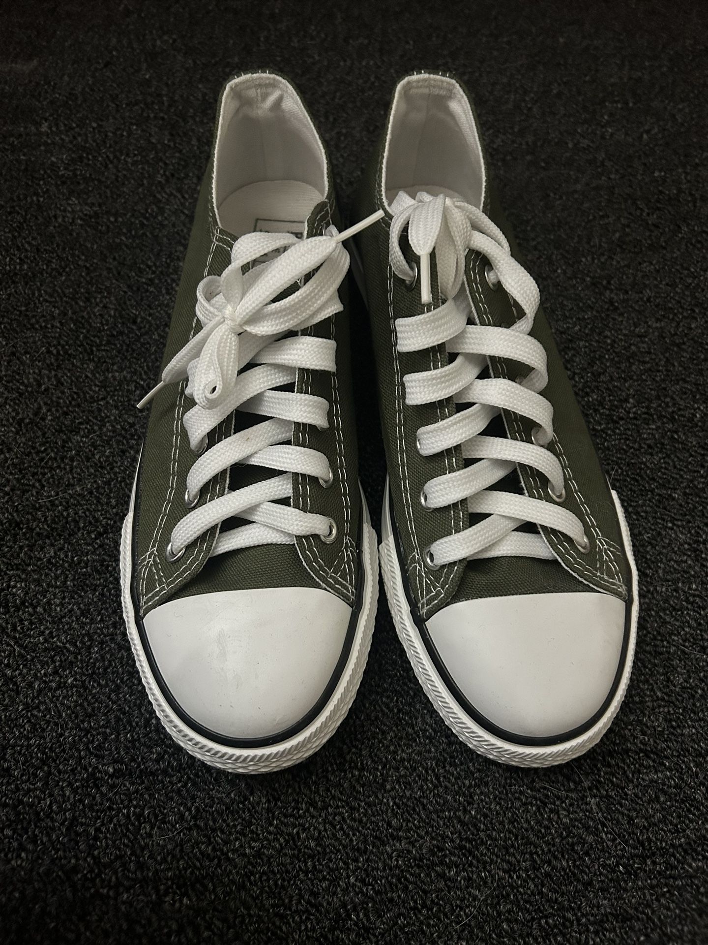 Olive Converse Sz 9