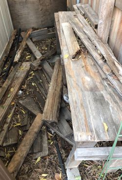 Free wood come get it and brick too