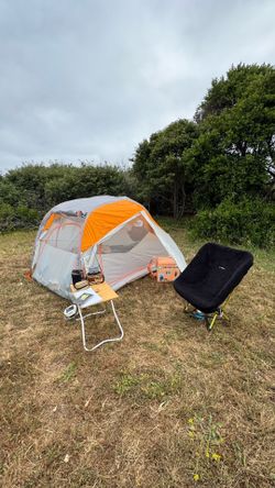 Like new - Big Agnes Salt Creek 2 backpacking tent