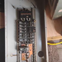 Breaker Box Panel With 200 Amp Main And Breakers
