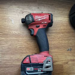Milwaukee M18 Fuel Surge 1/4 Impact