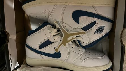 Air Jordan 1s Sz 6