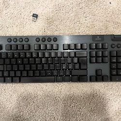 Logitech G915 Lightspeed Keyboard