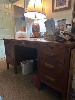 Oak wood desk