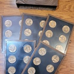 30 Medallic Art Co WW II Medal Set