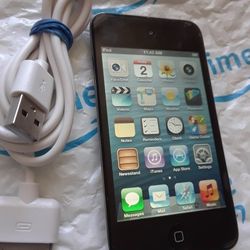 APPLE IPOD TOUCH 4 GEN 32GB No  LOCKS WORKING  FINE  Touch 4th Gen And Cable