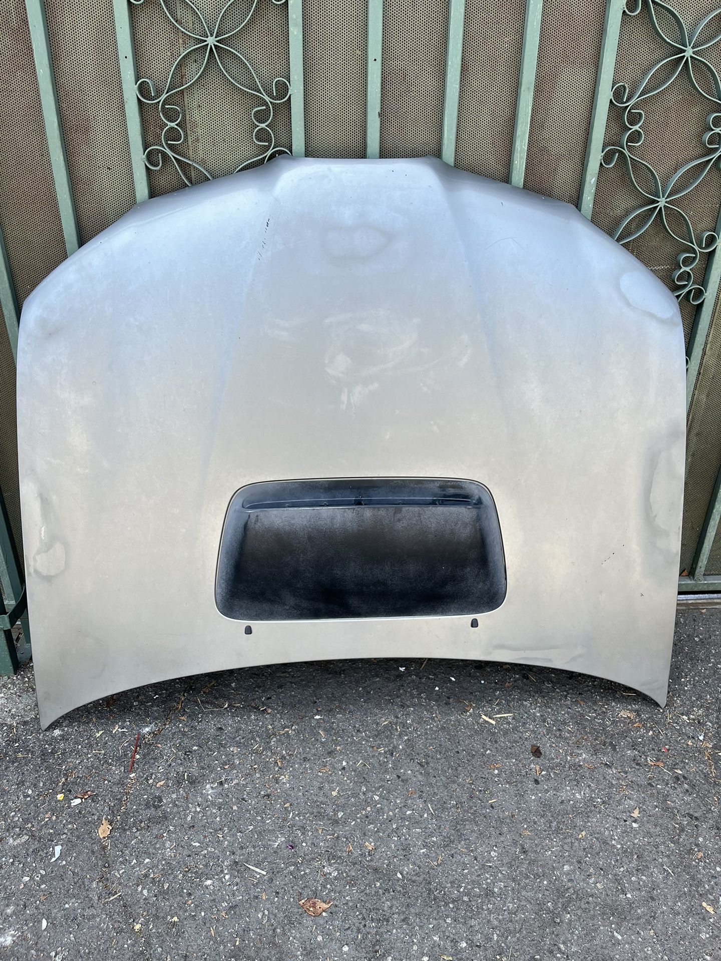 Subaru Impreza Hood w/Scoop OEM (0607) for Sale in Los Angeles, CA