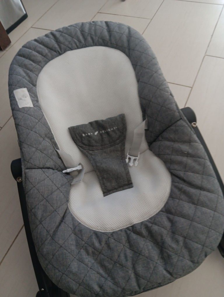 Baby delight baby bouncer