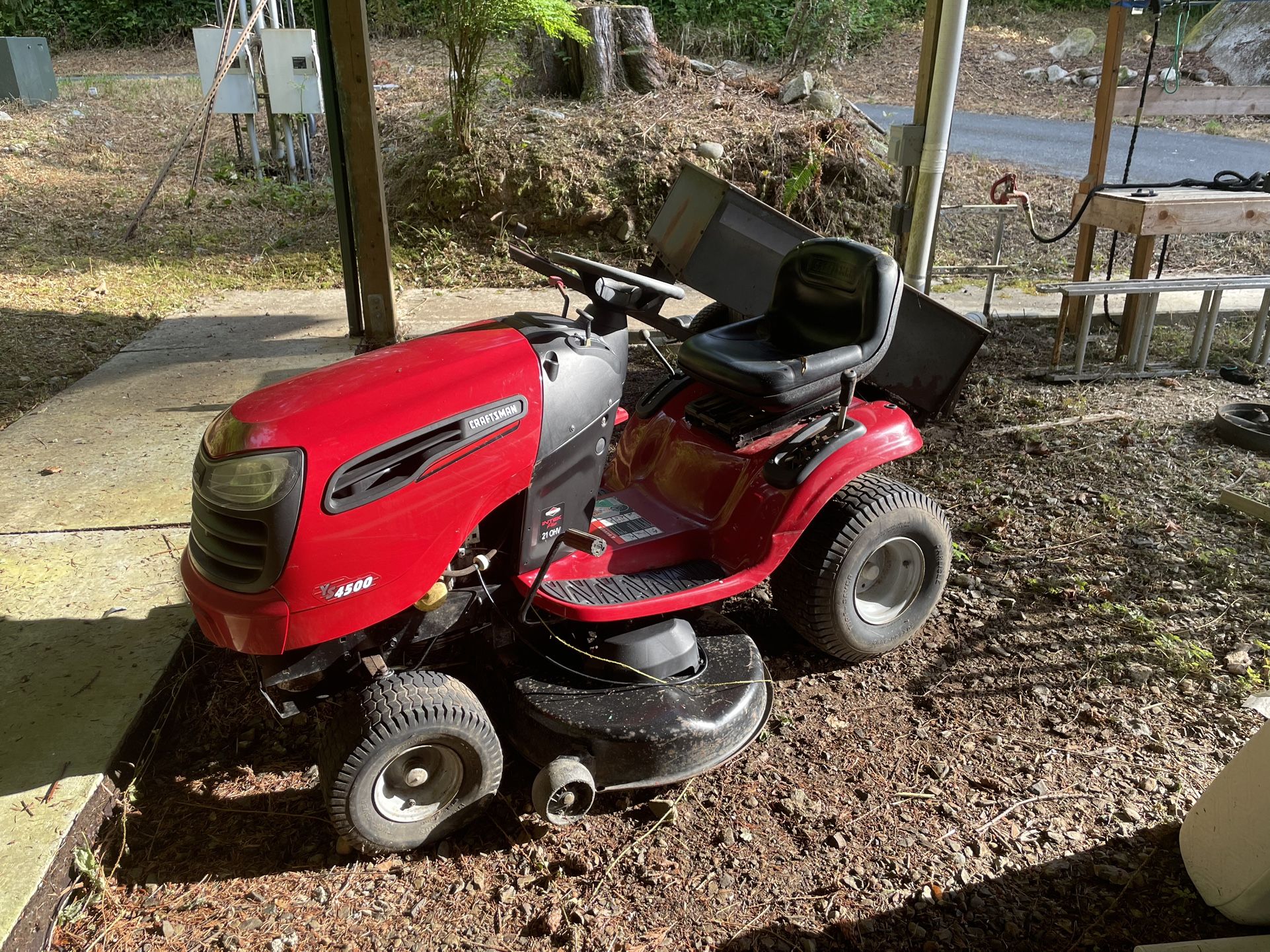 Craftsman YS4500 Riding mower With Trailer