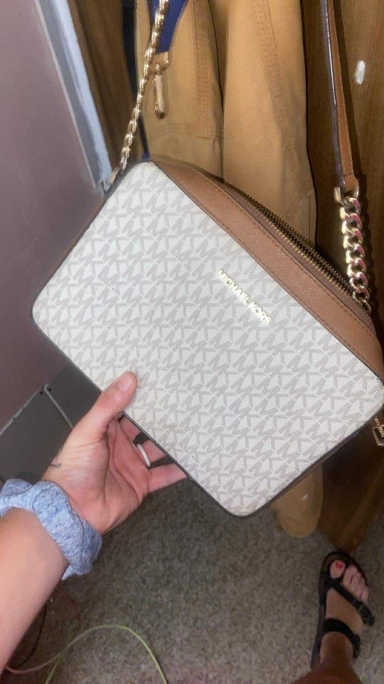 Michael Kors woman's Purse.