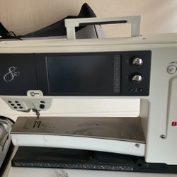 Bernina 830 Quilting Machine