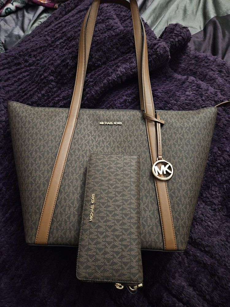 Michael Kors Tote LARGE with Wallet