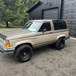 1990 Ford Bronco 2