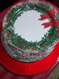 Set of 12 wreath plates and one big red 1