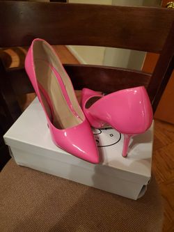 VALENTINES  DAY PINK Size 10 HEELS