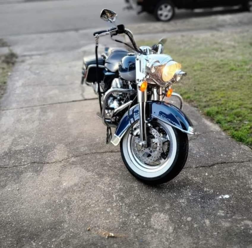 2001 Harley Davidson Road King Classic